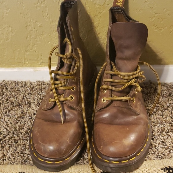 doc martens dillards